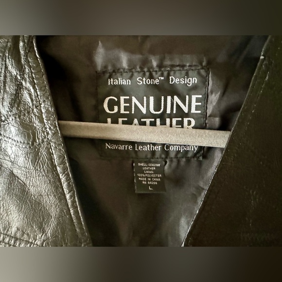 Vintage Leather Vest - Picture 2 of 3